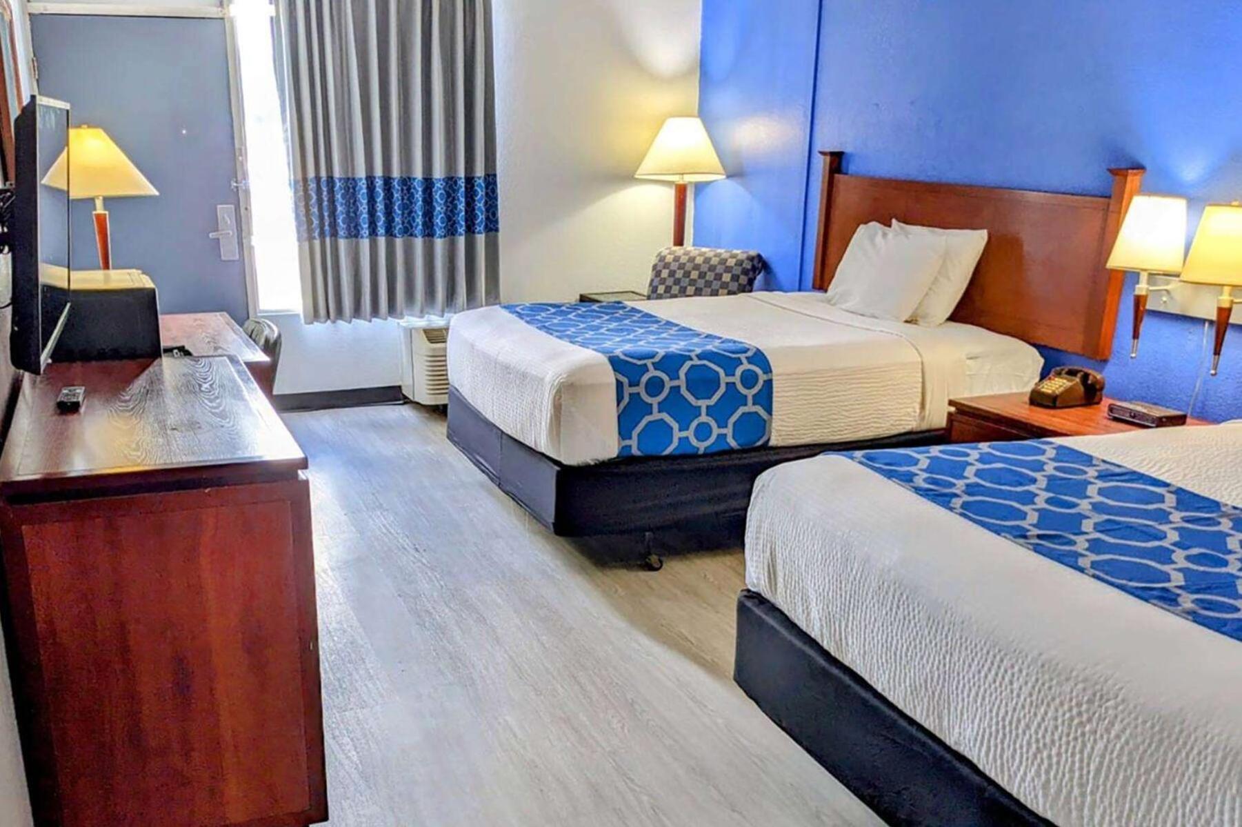 Baymont By Wyndham Hannibal Extérieur photo